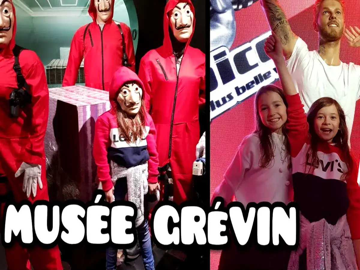 Musée Grévin Boulevard Montmartre Paris : deux enfants devant des mannequins de La Casa de Papel et une star de The Voice.